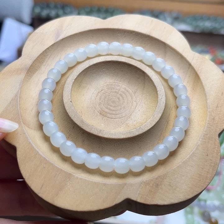 和田玉未镶嵌手链6mm浅白晴直切