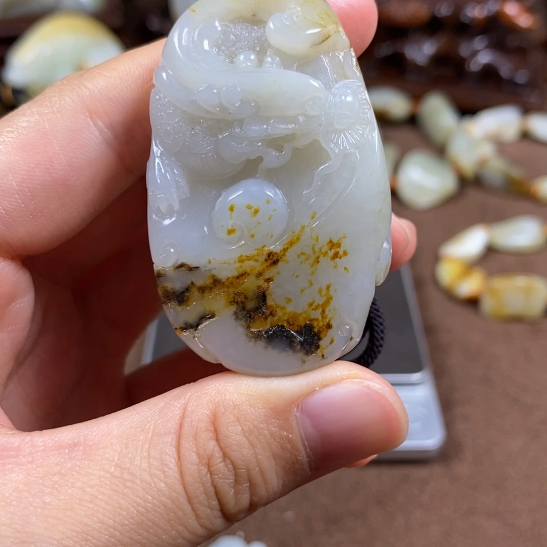 和田玉未镶嵌挂件龙