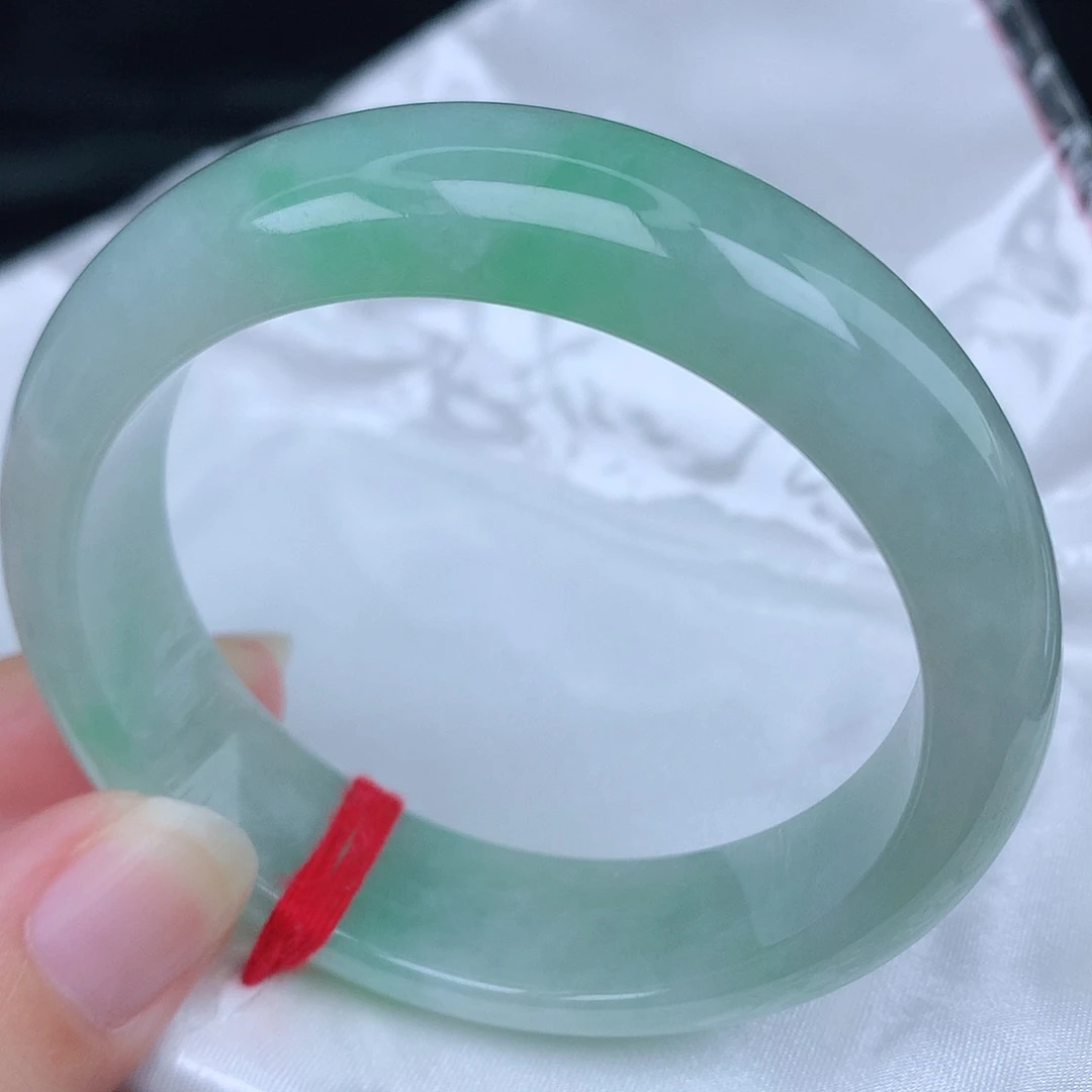 未镶嵌手镯翡翠天然