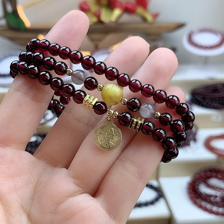 未镶嵌石榴石手链三圈