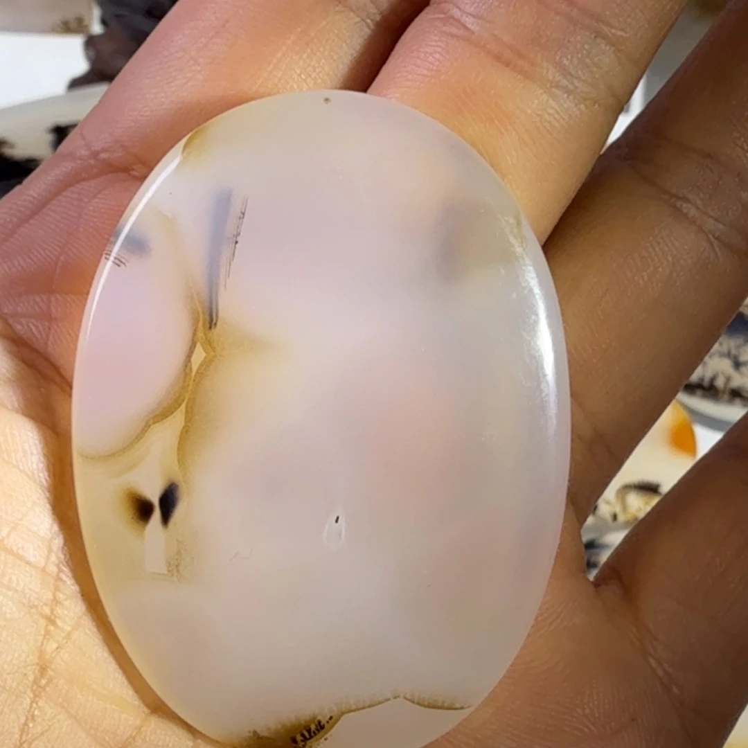 玛瑙/玉髓未镶嵌珠宝半成品