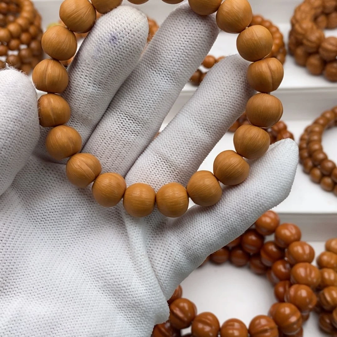 人***，猴头核桃手串小屁桃