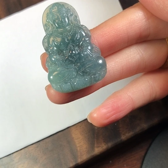 翡翠未镶嵌颈饰缅甸A货，每天下午1点开播