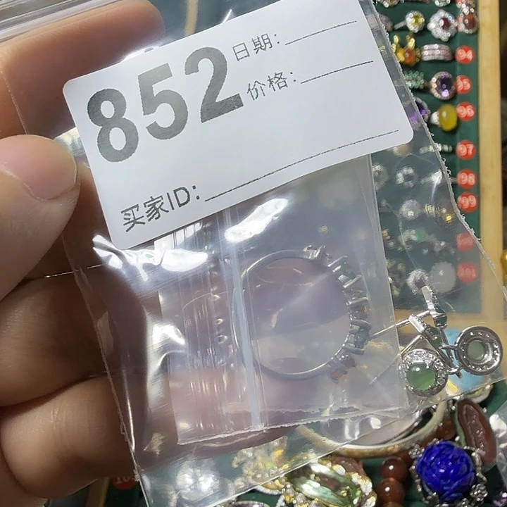 月光石耳坠银S925镶嵌红**间