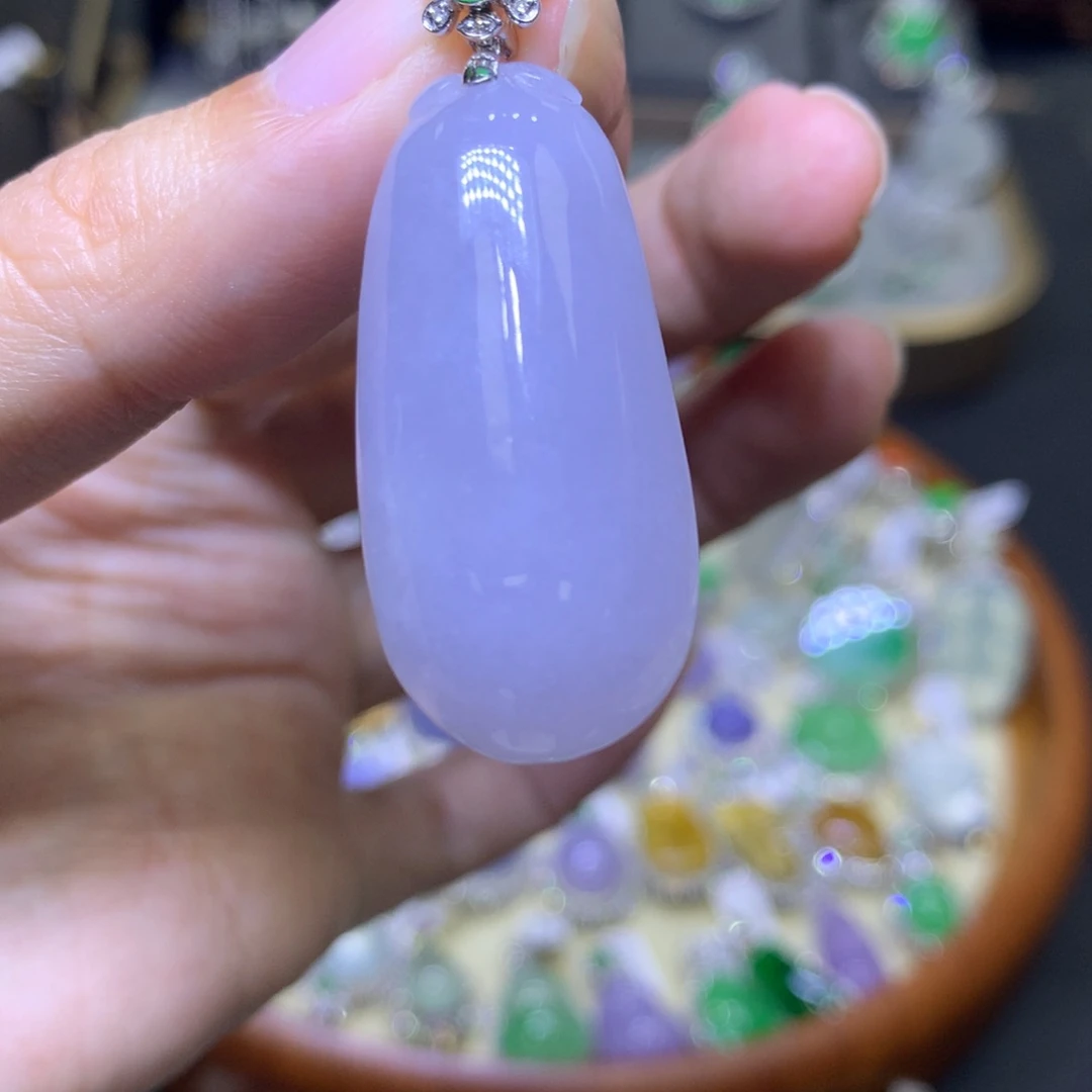 翡翠18K金镶嵌颈饰翡翠吊坠项链