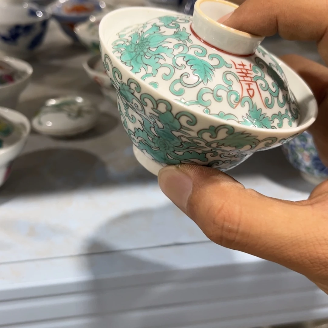 盖碗摆件等方式为其制作家具