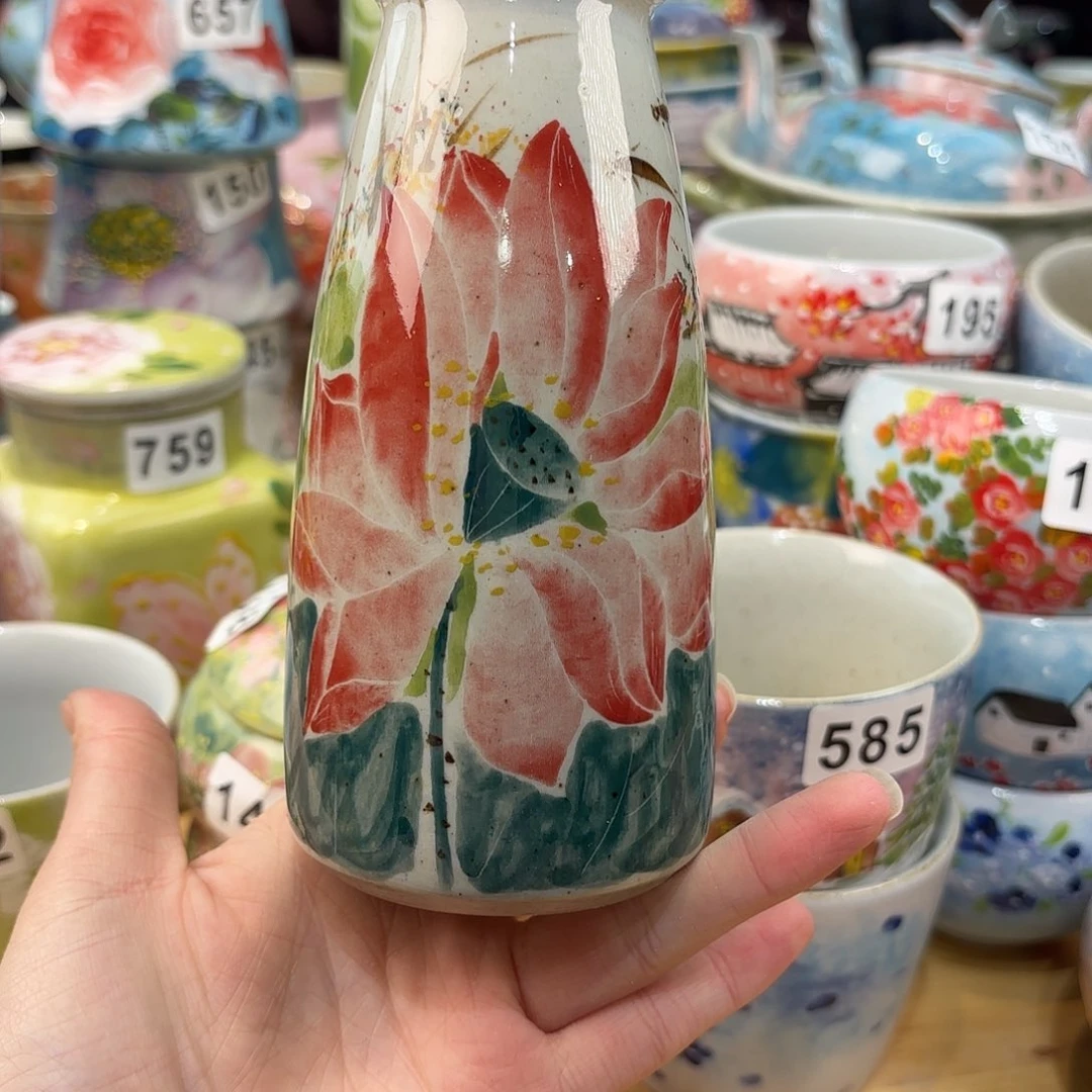 瓷片兔兔个大头的表情