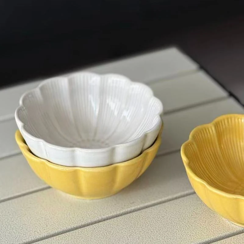 w85 ins风高级感做旧米饭碗浮雕花朵小碗 微瑕 凑满20发货