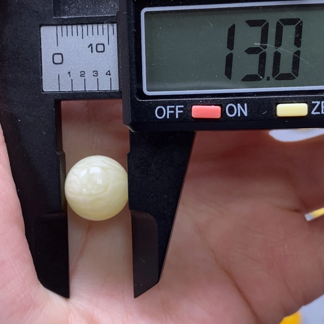 琥珀未镶嵌裸石纯天然