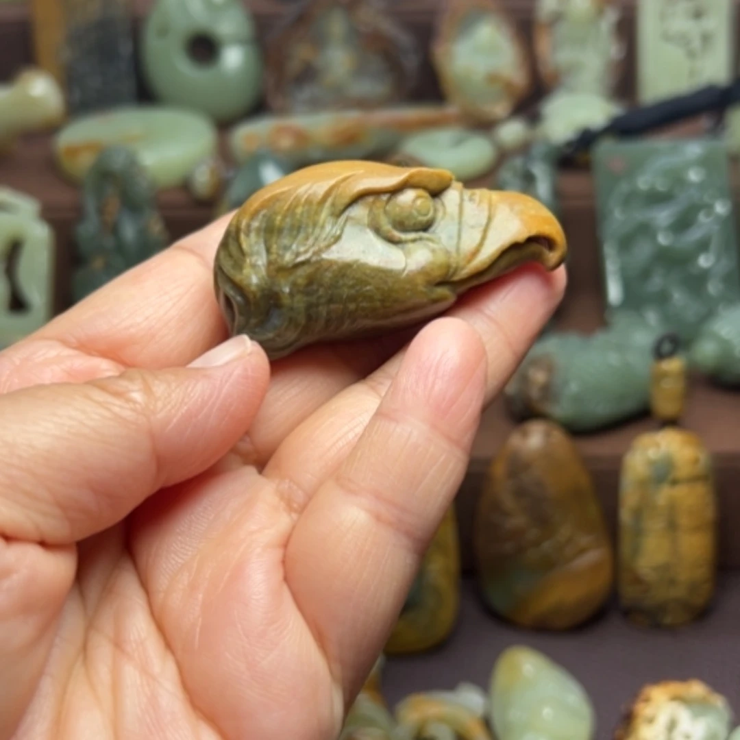 【闪购商品】岫岩河磨玉（透闪石质玉）未镶嵌颈饰