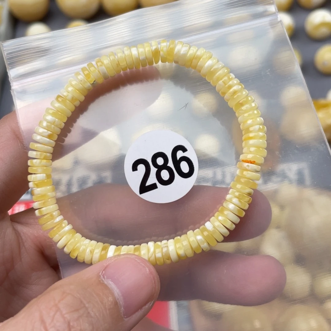 蜜蜡珠宝奇石未镶嵌