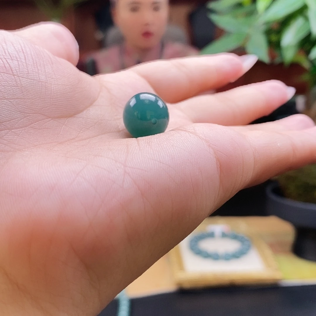 未镶嵌手链翡翠卡14.2mm湖水蓝绿一颗