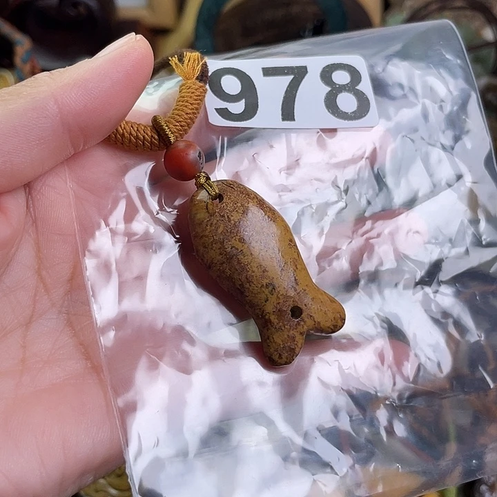 岫岩河磨玉（透闪石质玉）手把件未镶嵌