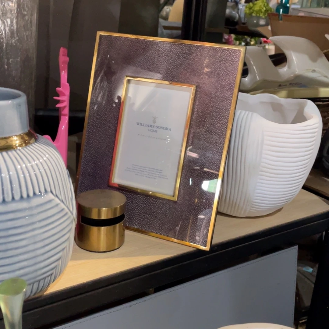 陶瓷花瓶，家居摆件。