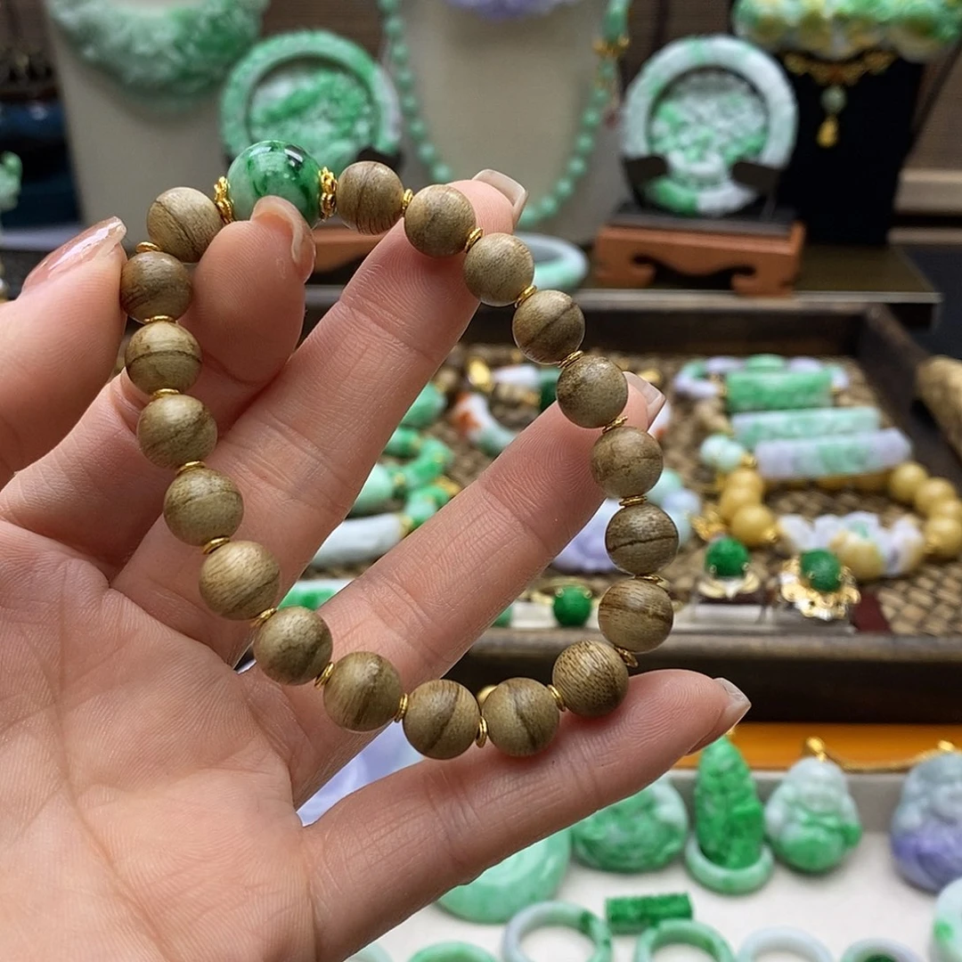 翡翠未镶嵌颈饰天然