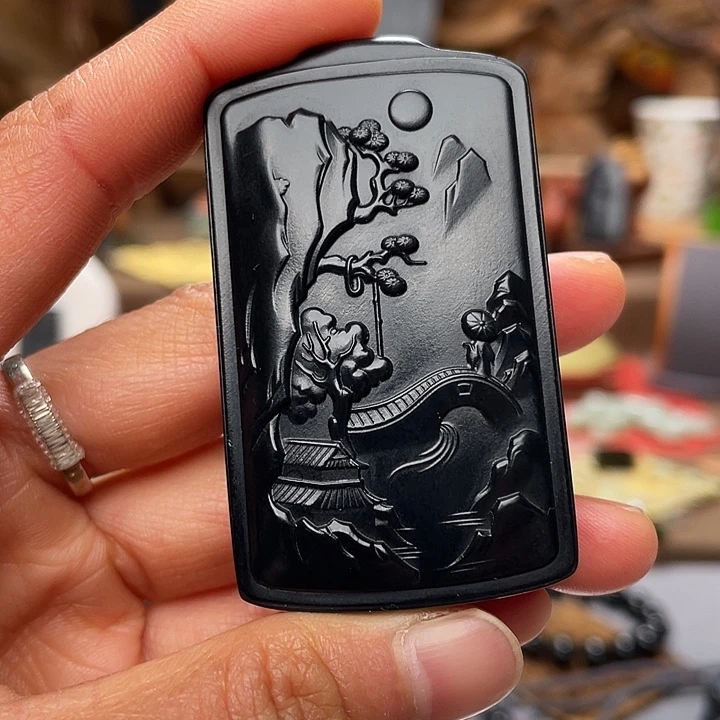 大***沙和田玉（墨玉）未镶嵌吊坠(不含链)料王58.7克