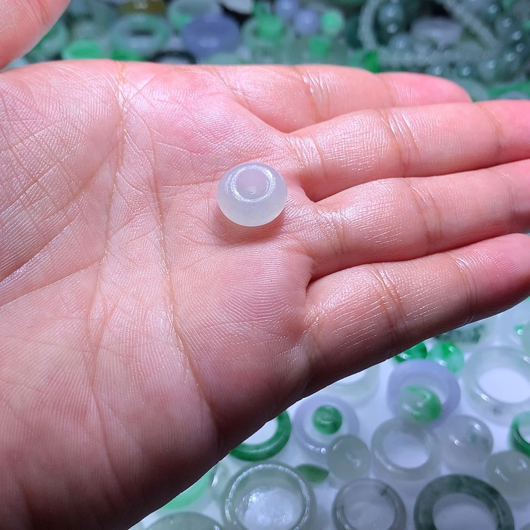 未镶嵌定制翡翠?***哥