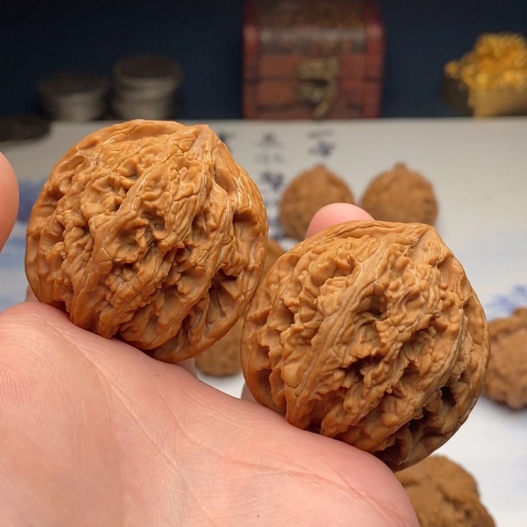 哆***咪把件文玩核桃九龙