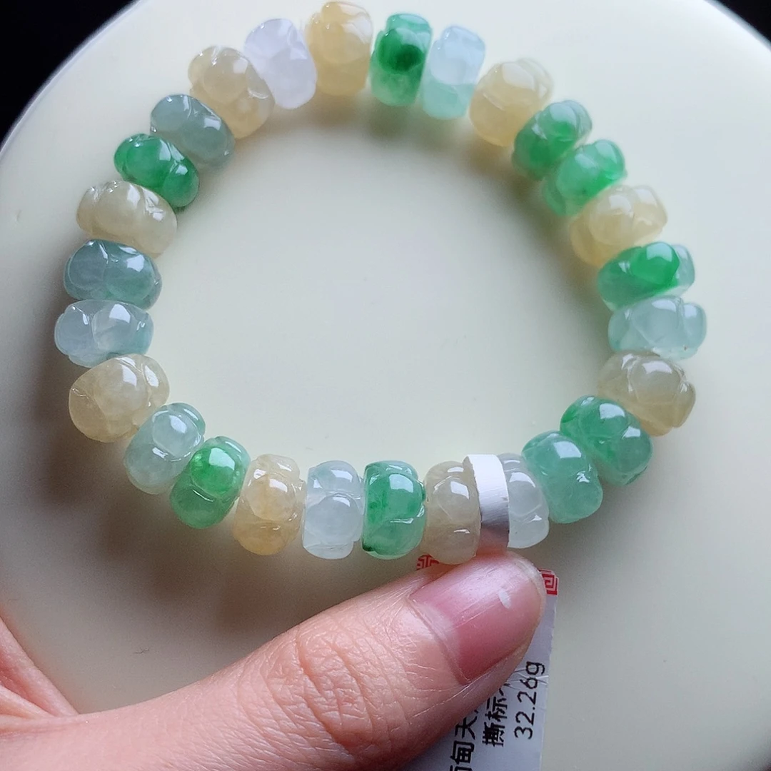 翡翠未镶嵌项链卡10