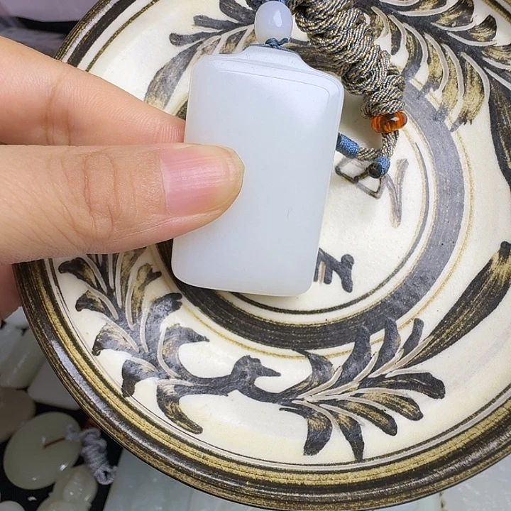 王***店瓷片新号开播挂件一个