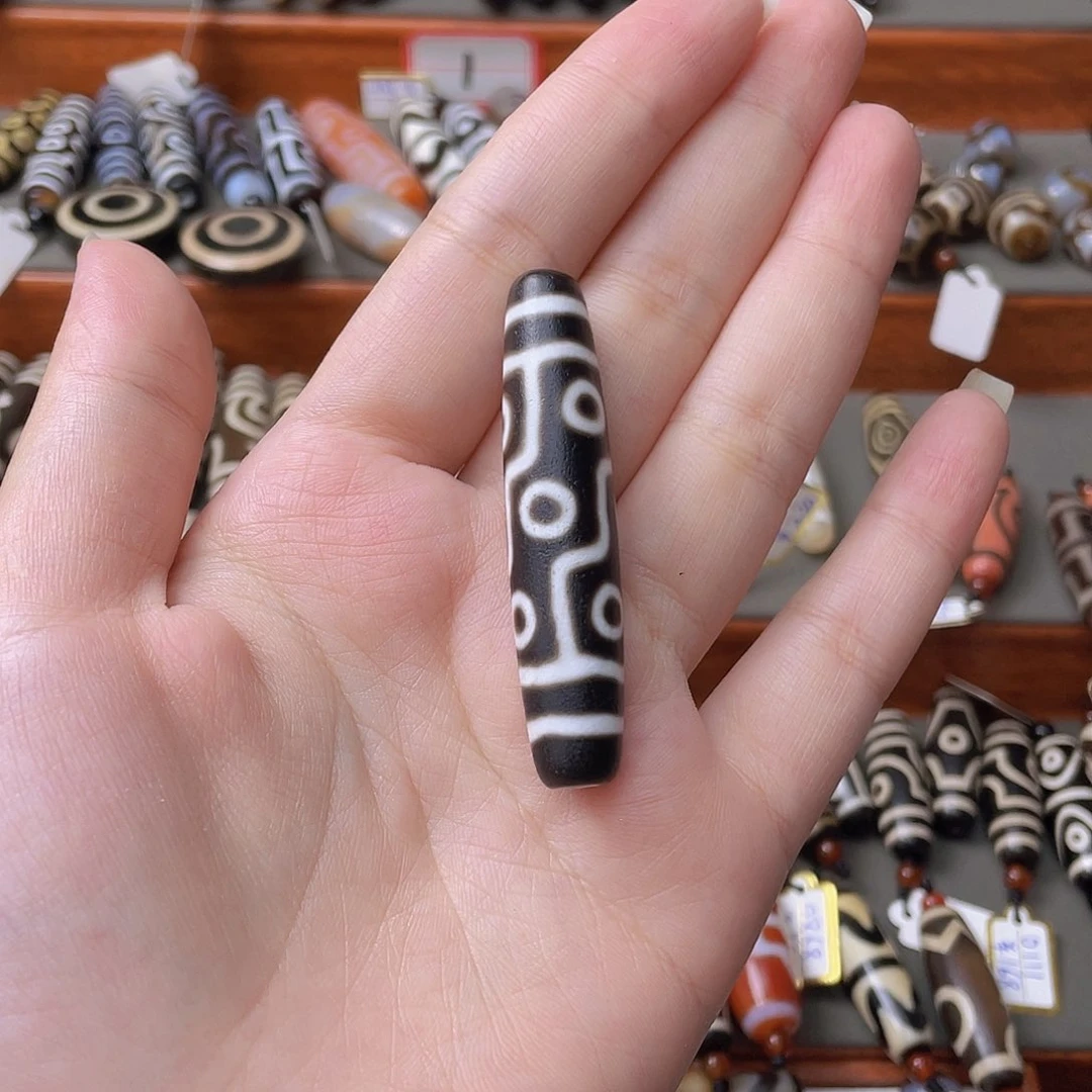 玛瑙/玉髓颈饰未镶嵌。**?