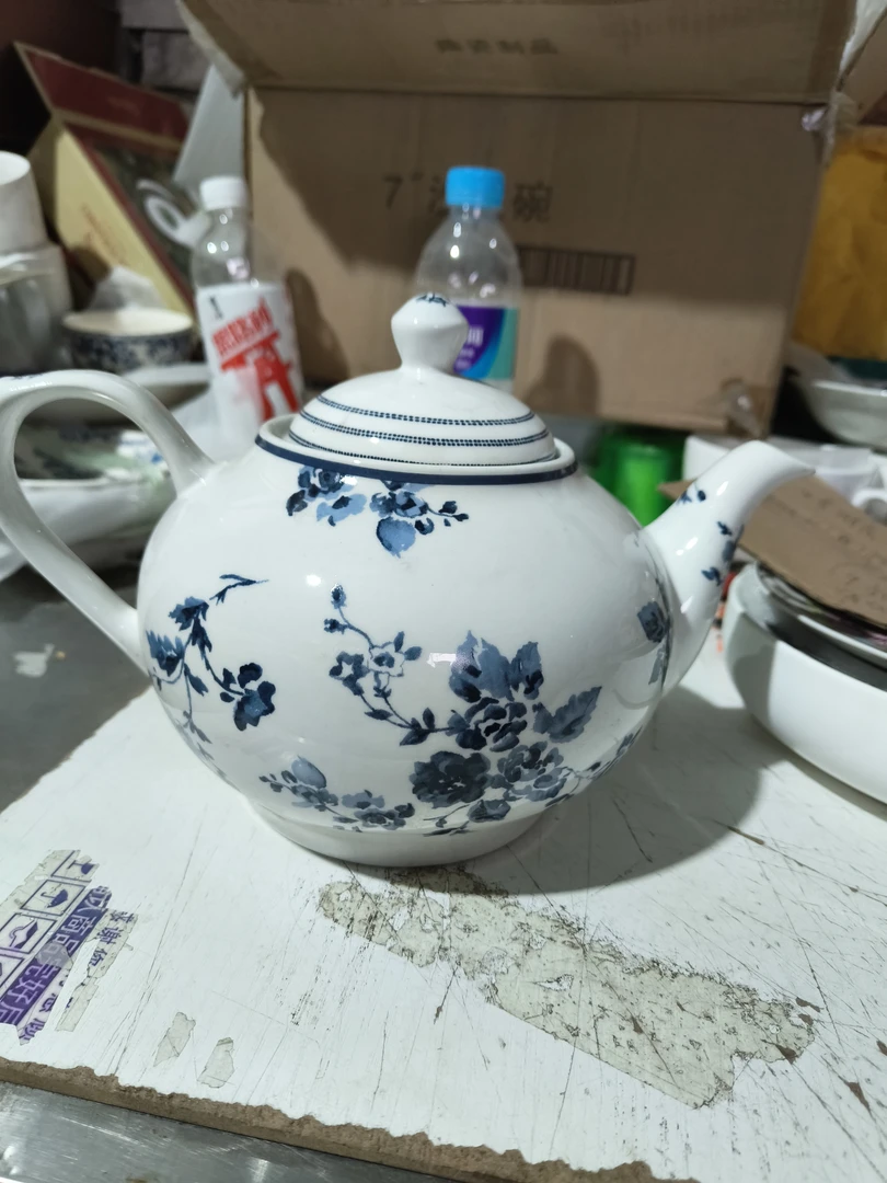 劳拉咖啡壶一个微瑕完美者绕行