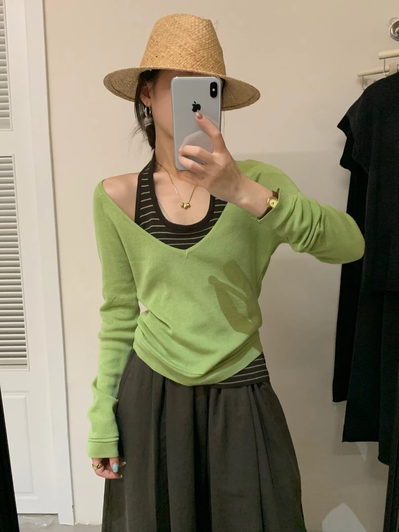 韩版挂脖针织衫背心两件套2025早秋新款设计感修身显瘦长袖打底衫