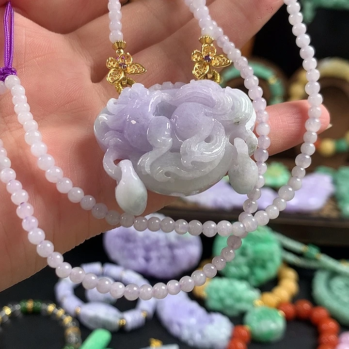 翡翠未镶嵌颈饰吊坠