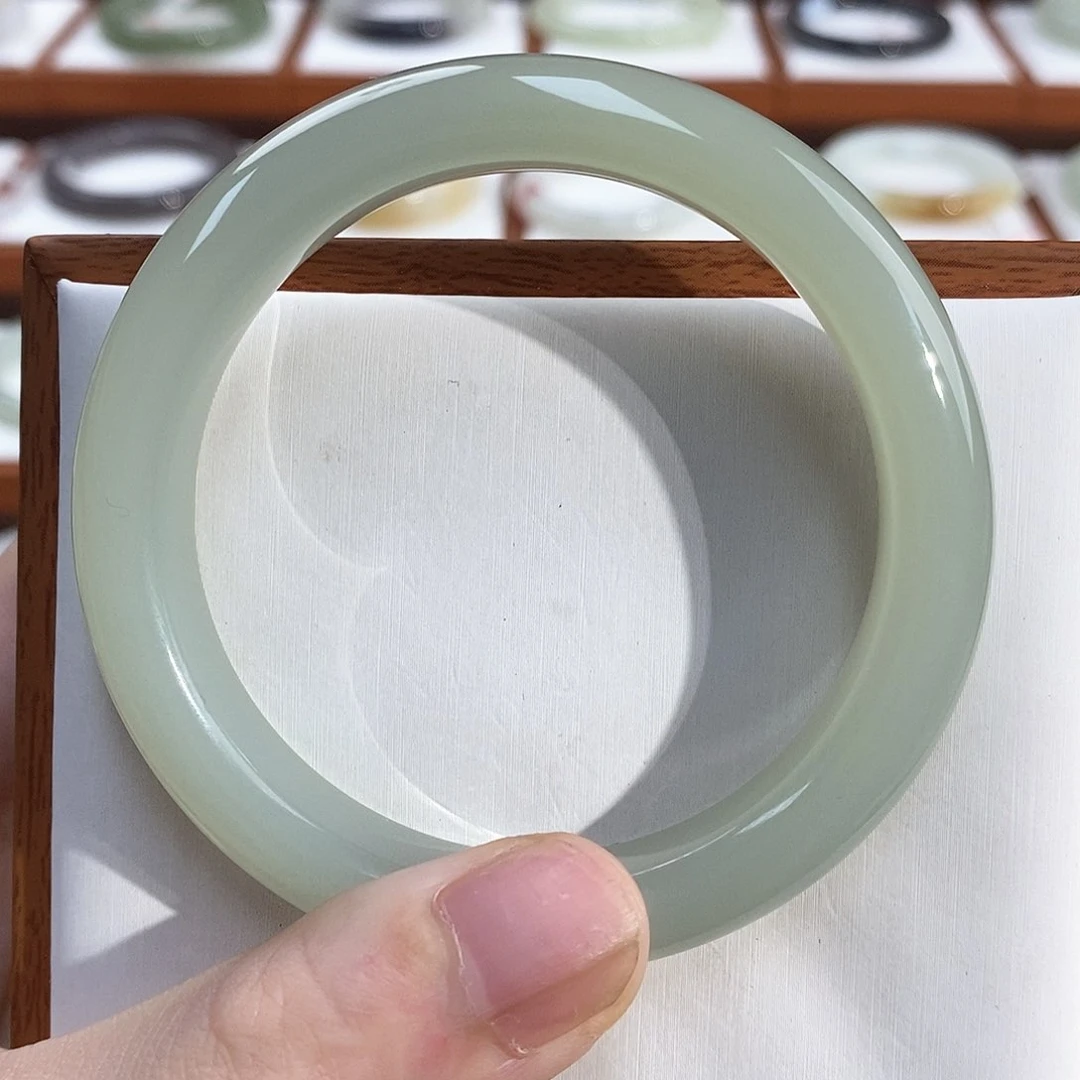 和田玉手镯未镶嵌怡