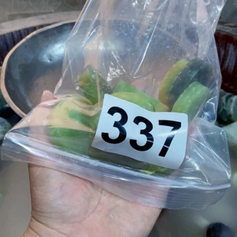 【闪购商品】蛇纹石玉珠宝半成品未镶嵌