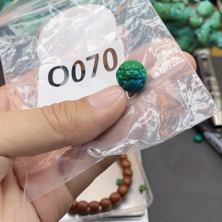 湖北十堰原矿绿小松