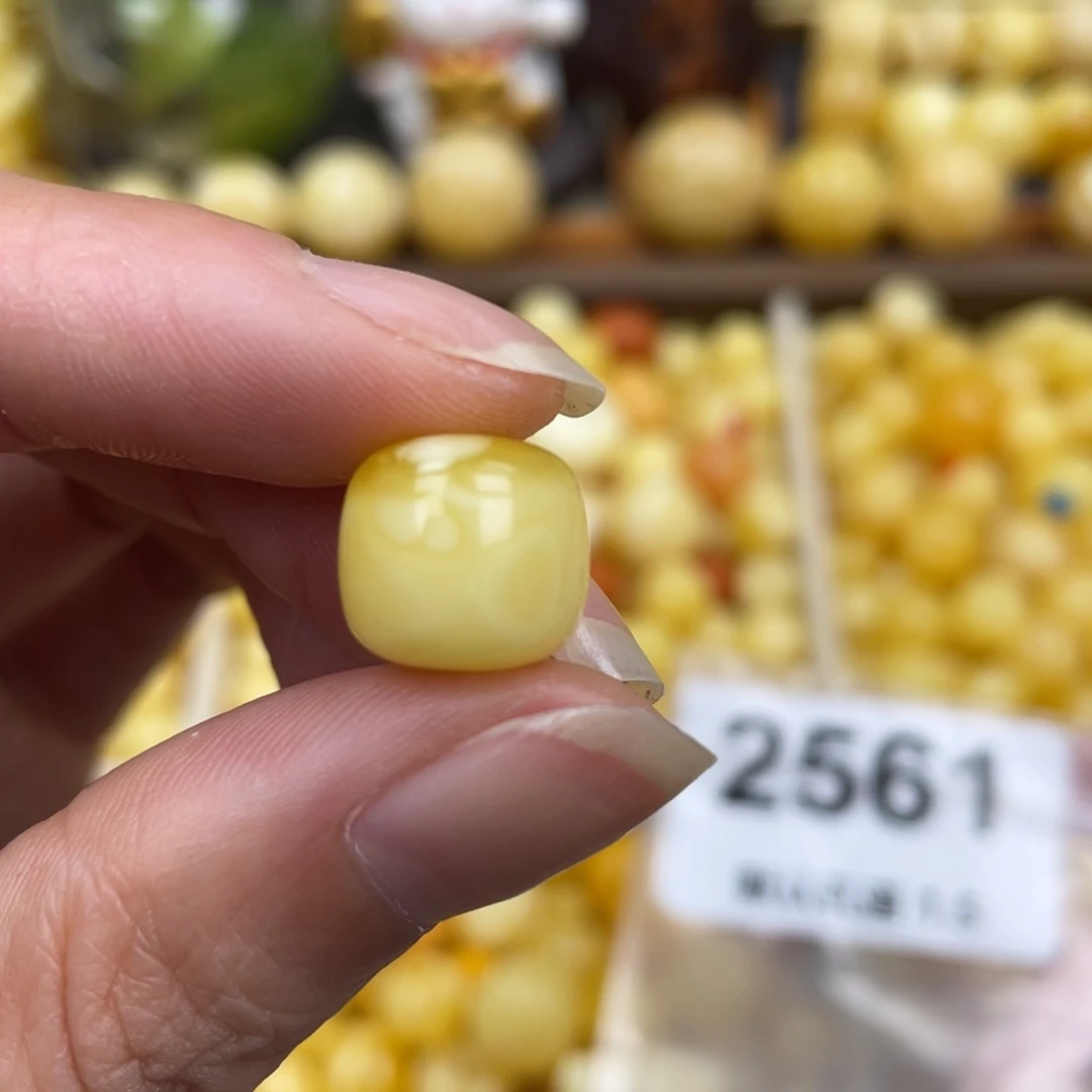 未镶嵌蜜蜡珠宝奇石12.1