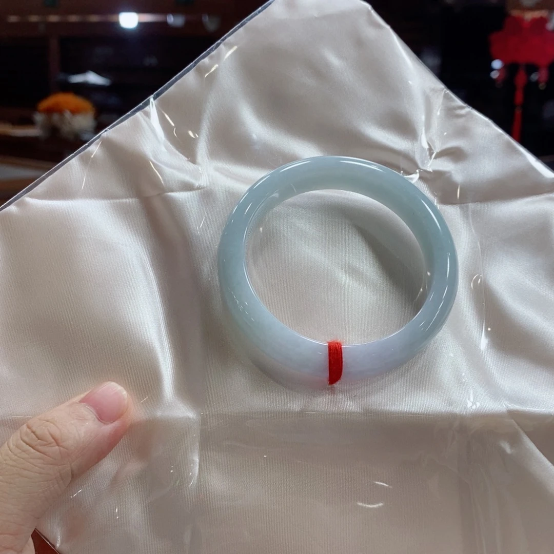 翡翠未镶嵌手镯翡翠