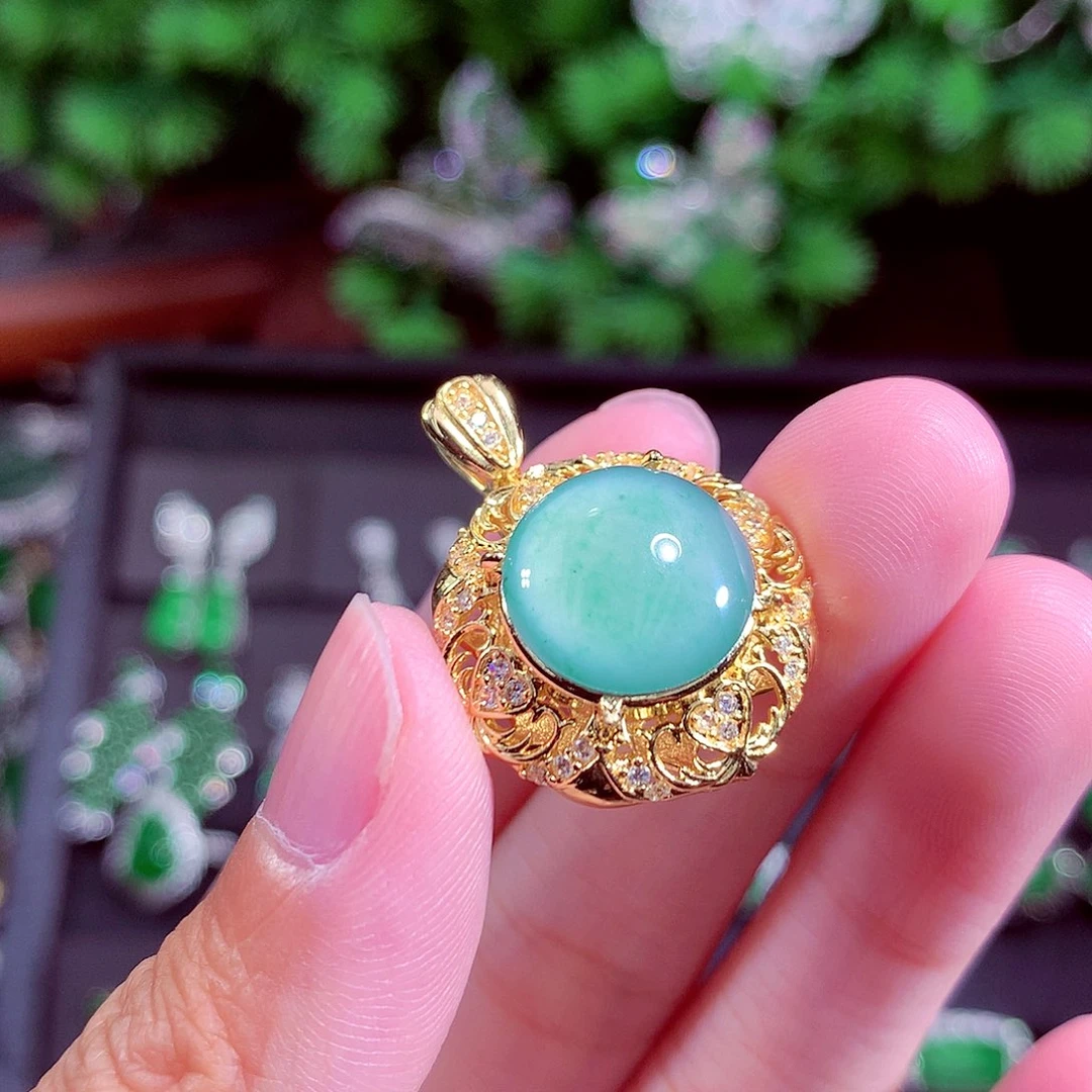 颈饰未镶嵌翡翠天然