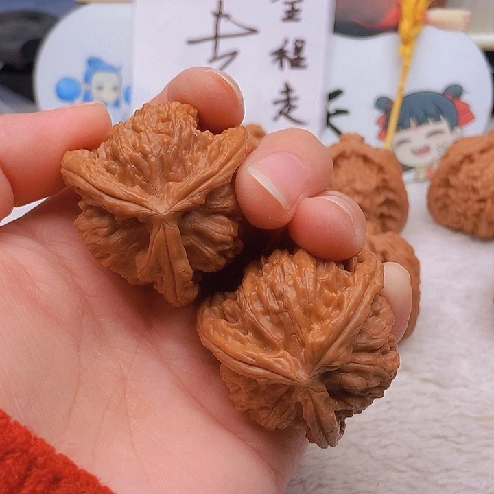 吊坠文玩核桃阿*威三棱