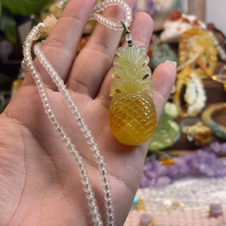 蛇纹石玉未镶嵌吊坠