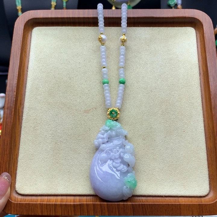 翡翠未镶嵌颈饰翡翠钱袋子