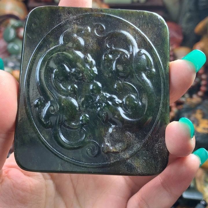 岫岩河磨玉（透闪石质玉）把件未镶嵌