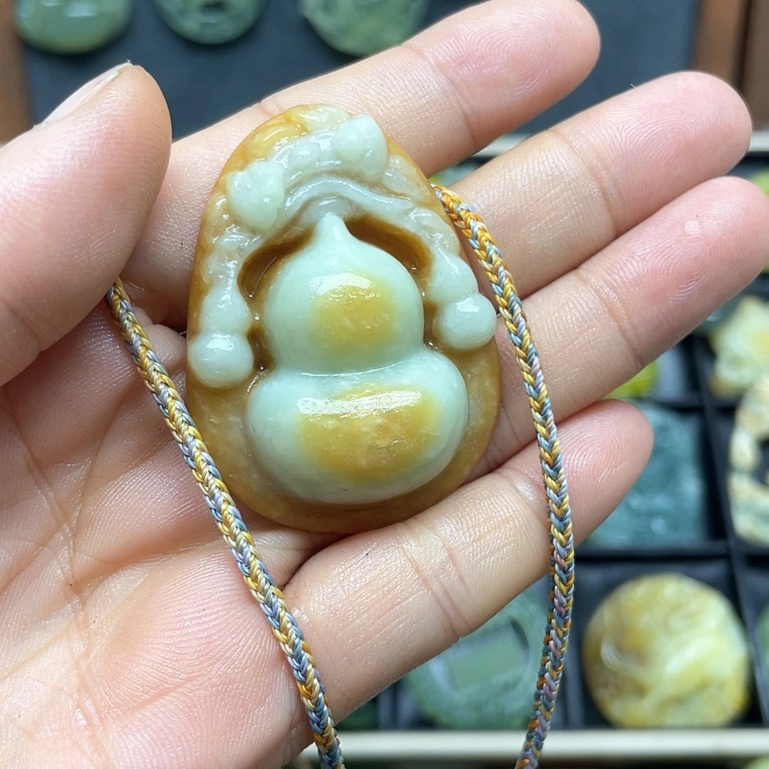 未镶嵌蛇纹石玉颈饰