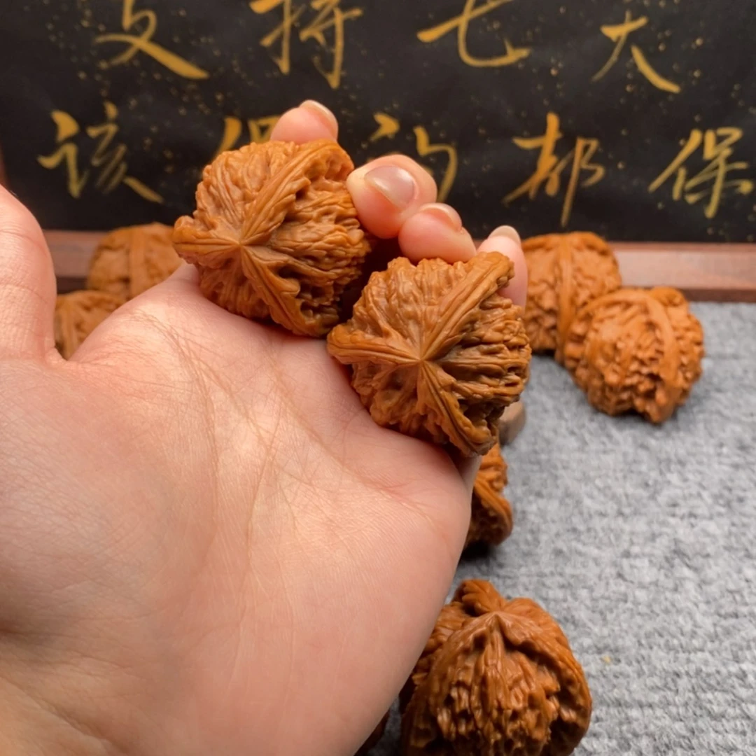 【闪购商品】吊坠文玩核桃童****机