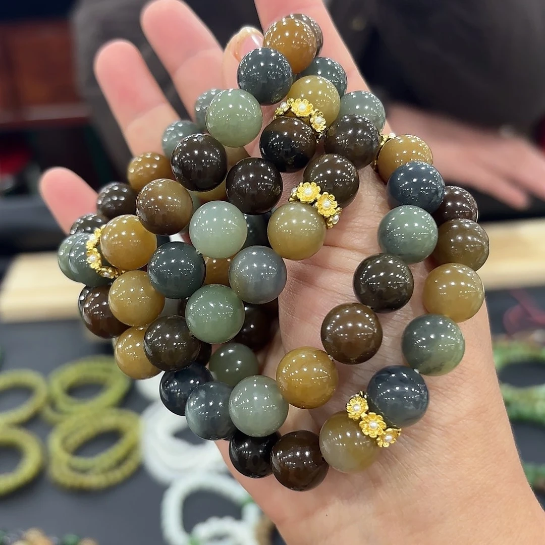 和田玉和田玉多样性发货拍一发一未镶嵌