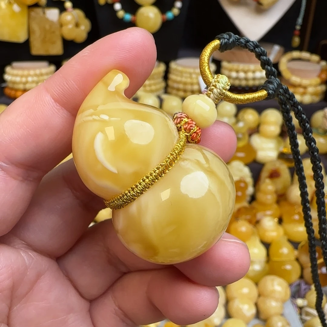 琥珀未镶嵌套链天然俄料溶洞妖花蜜蜡葫芦吊坠