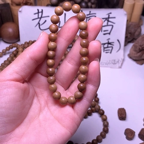 檀香木手串/手链檀香黑肉0,8/25单圈顺纹