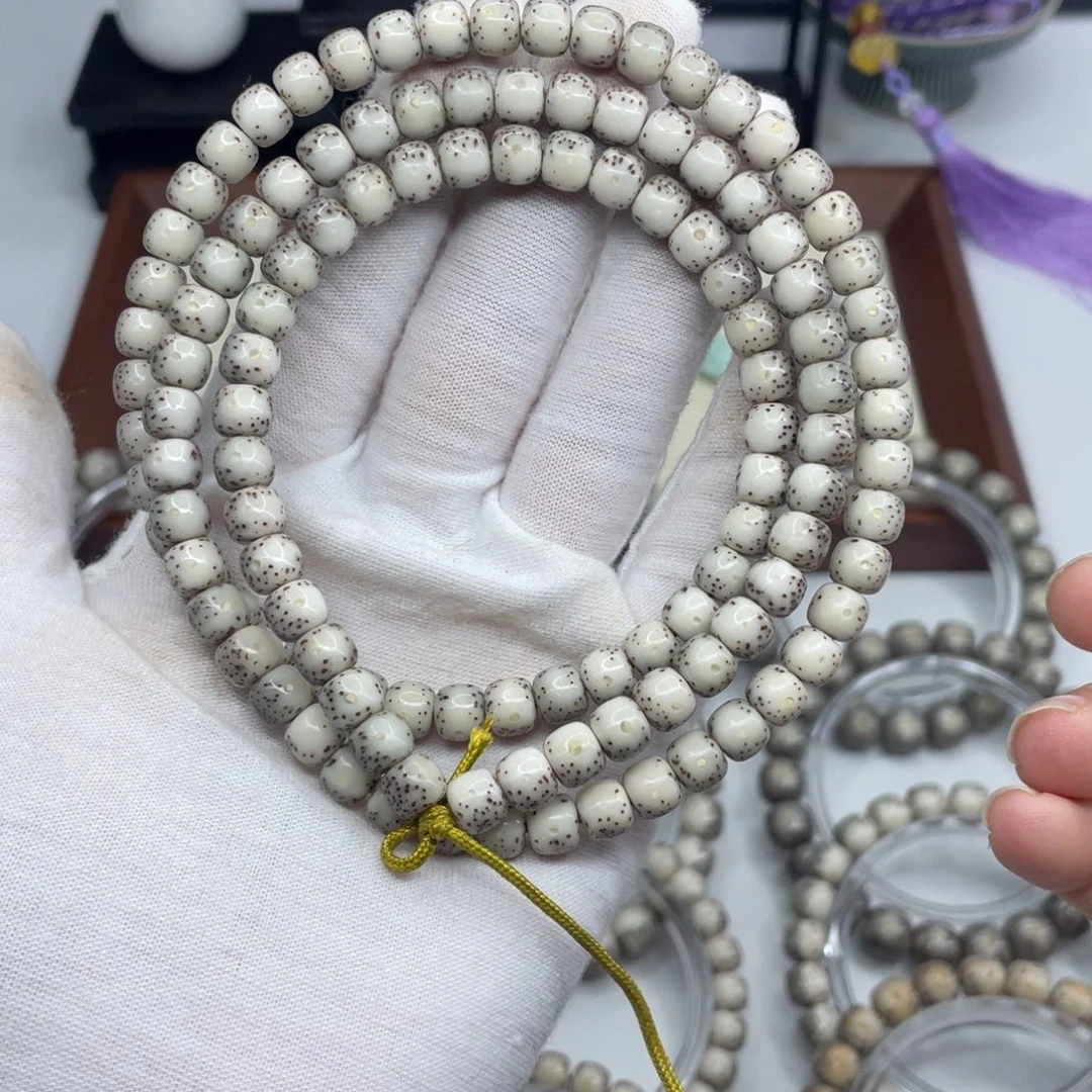 问***大手串星月菩提7×6冰糖大留白长串B06