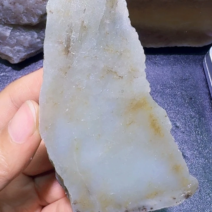 未镶嵌和田玉（糖玉）珠宝半成品