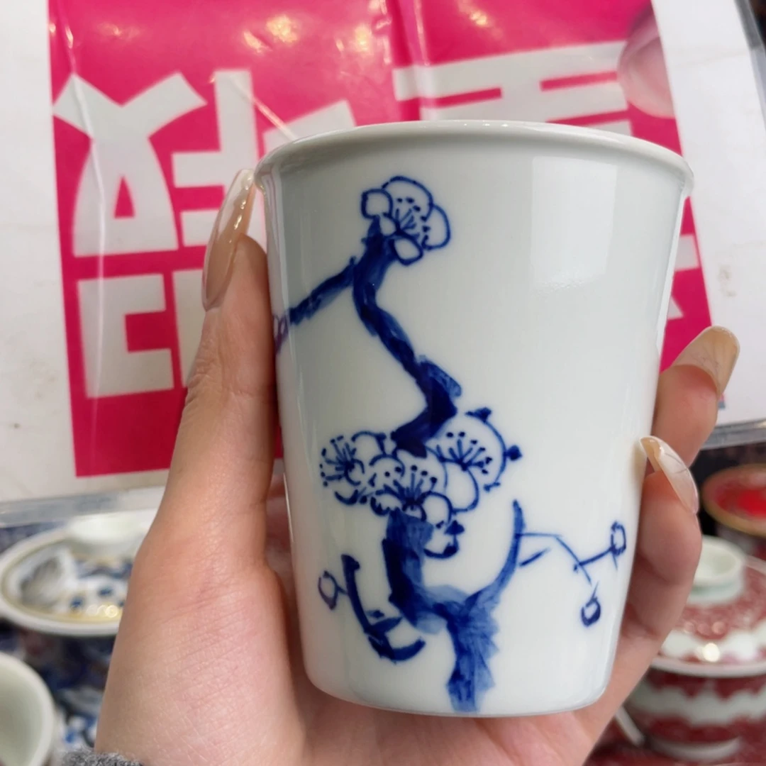 景德镇瓷器的一个人m