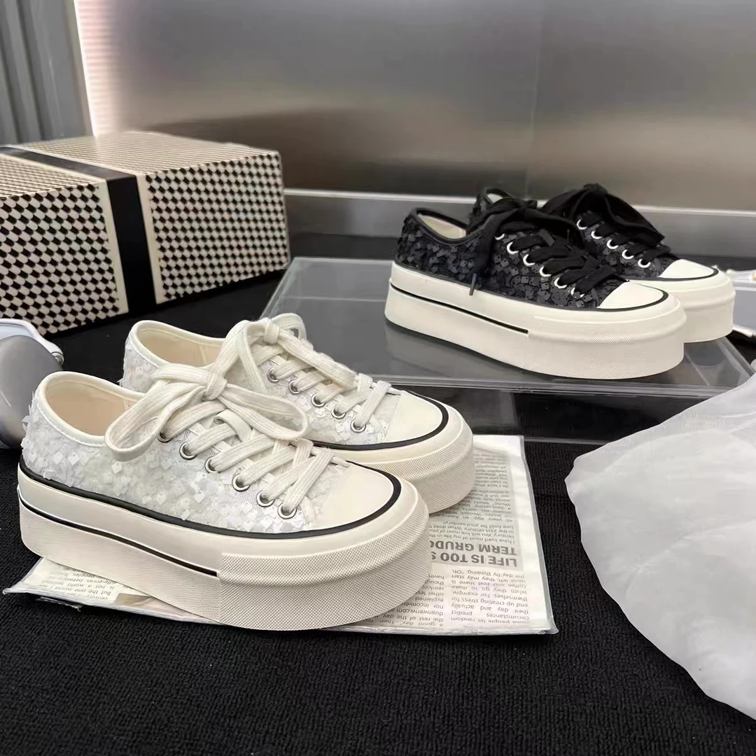 9029-1网红爆款亮片休闲板鞋女韩系厚底时尚小众设计感百搭运动