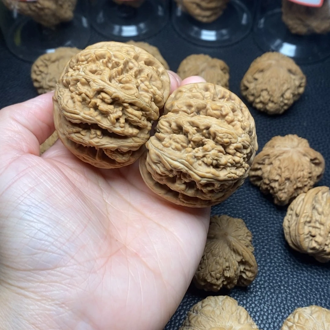 文玩核桃把件粗筋