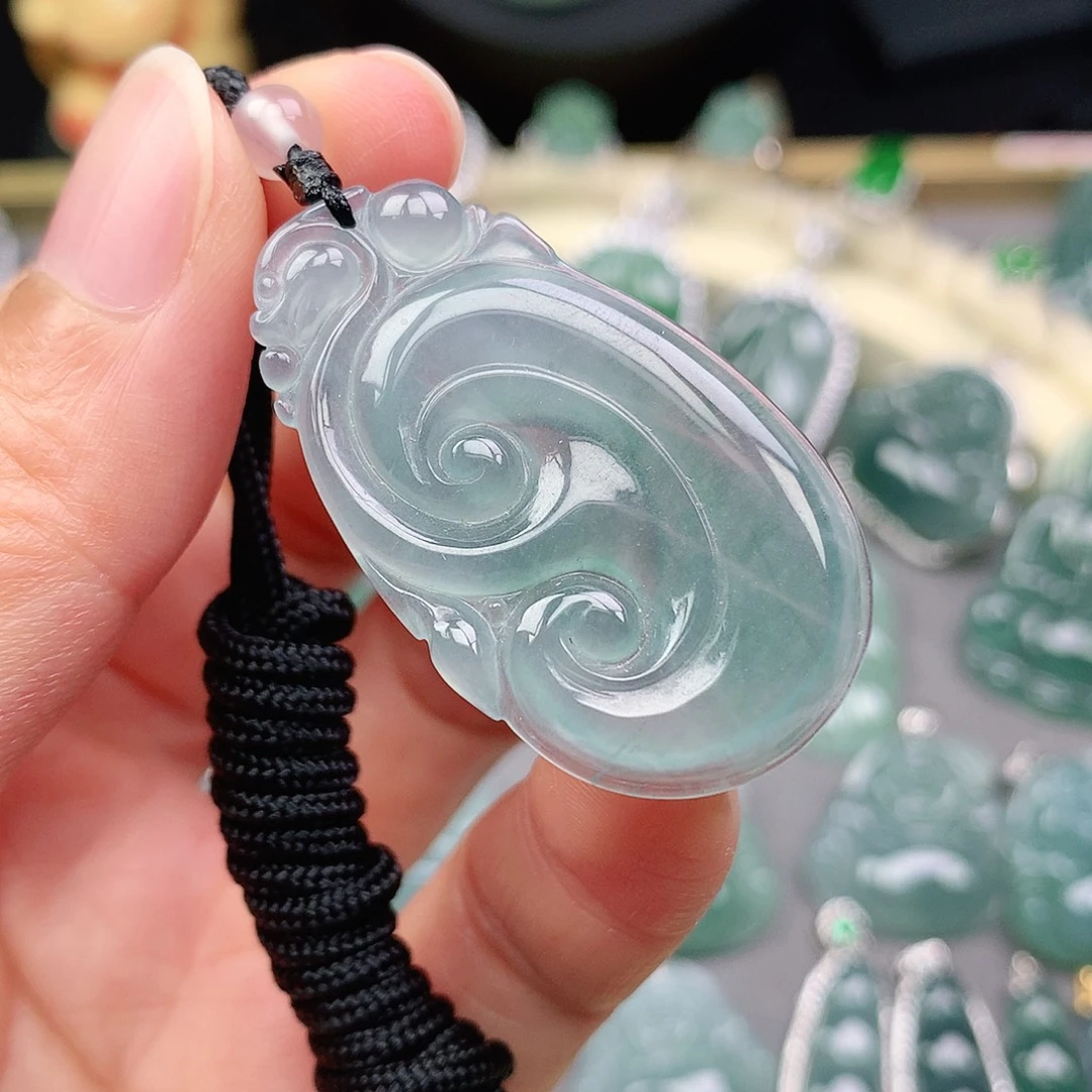 翡翠未镶嵌颈饰吊坠