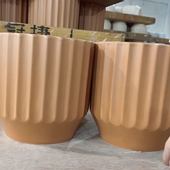 多肉绿植陶瓷花盆9.9包邮，有孔，微瑕